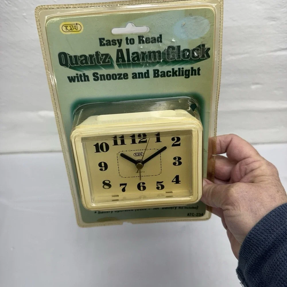 Vintage Retro, Quartz Alarm Clock Futuristic Looking New In Package ATC – 234
